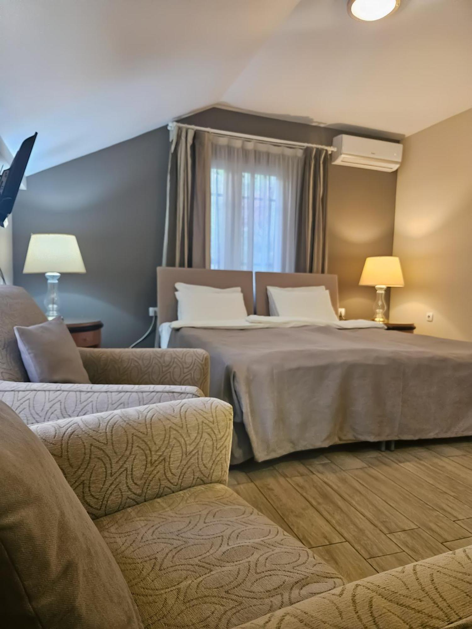 Male Stepenice Beograd Ngoại thất bức ảnh