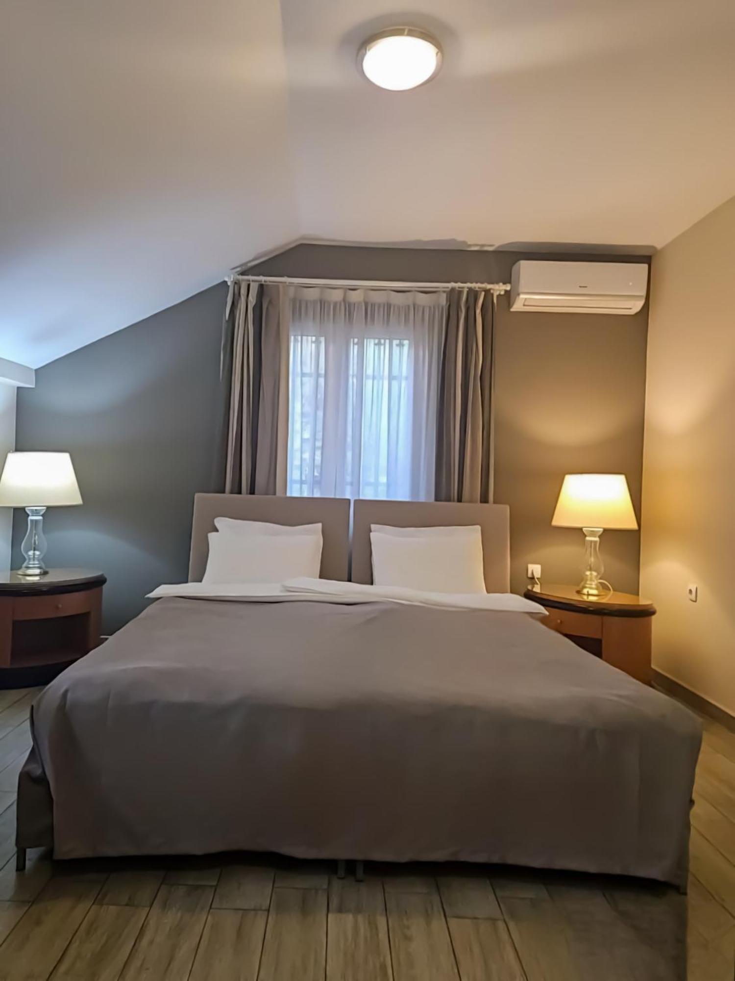 Male Stepenice Beograd Ngoại thất bức ảnh