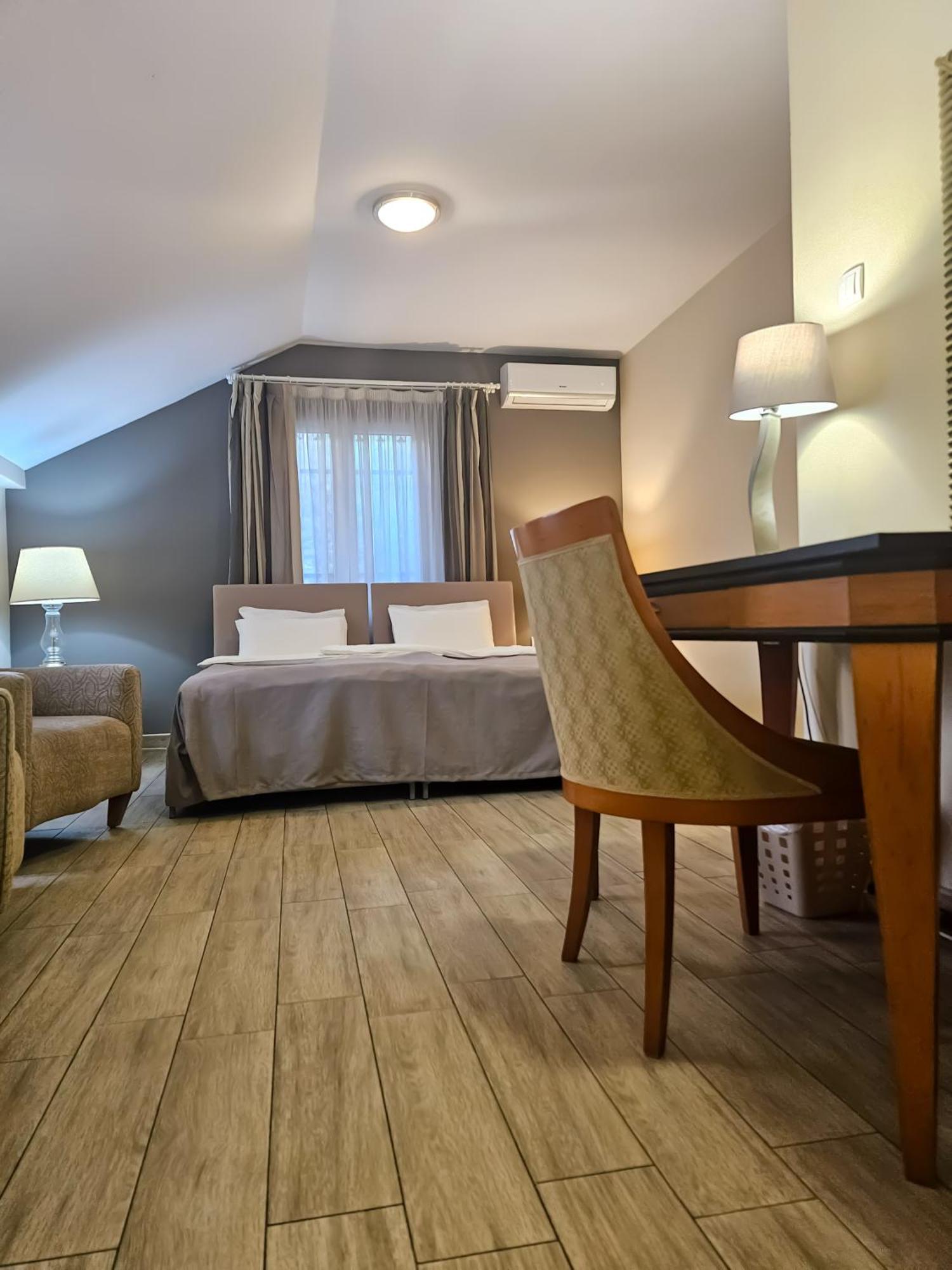 Male Stepenice Beograd Ngoại thất bức ảnh