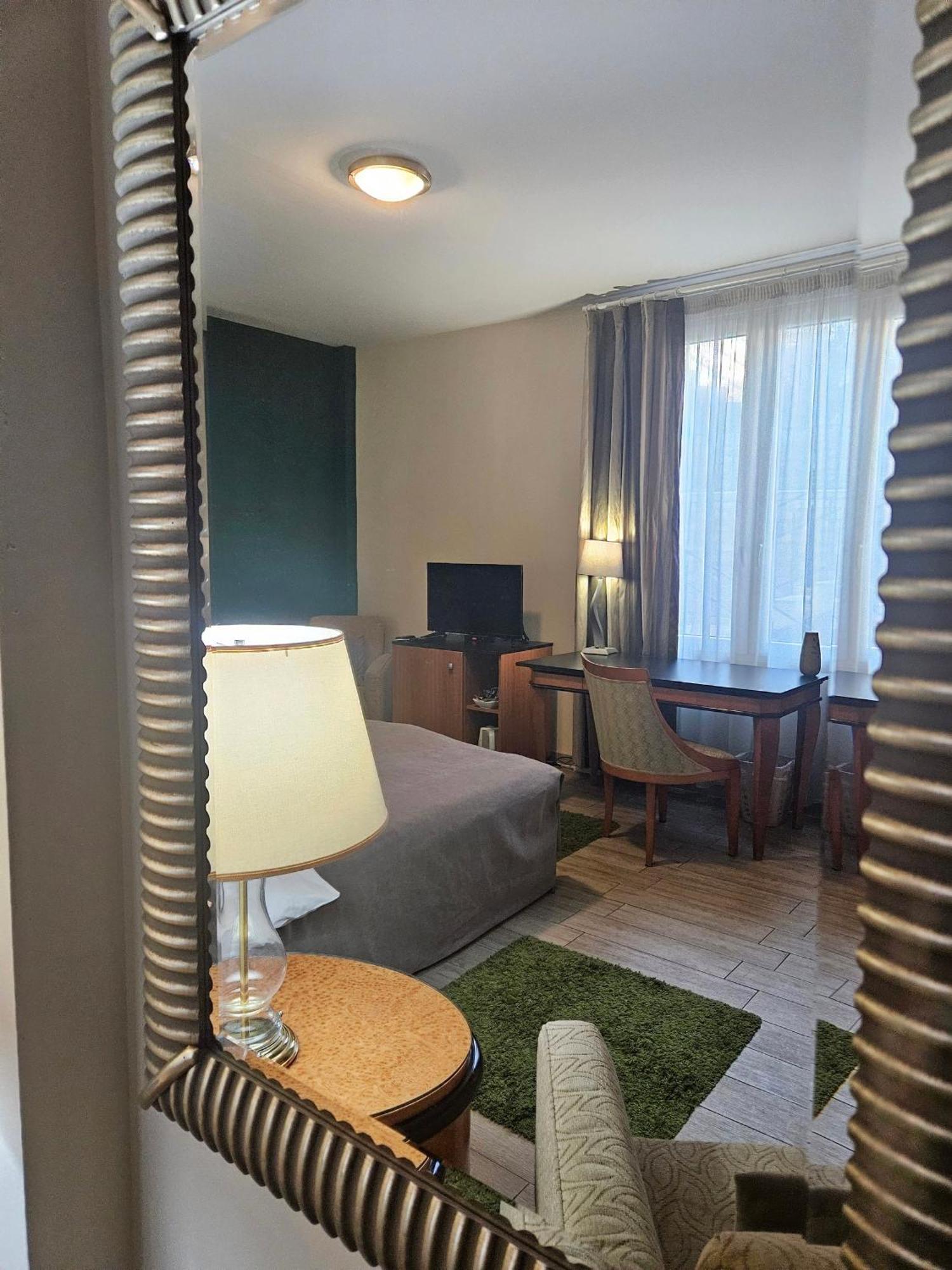 Male Stepenice Beograd Ngoại thất bức ảnh