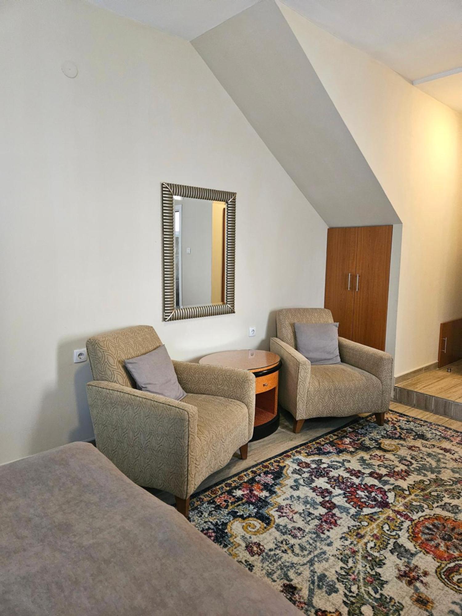 Male Stepenice Beograd Ngoại thất bức ảnh